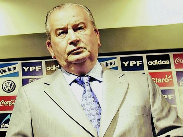 Grondona Denunciado
