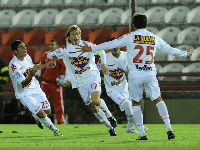 Huracan Gol 11