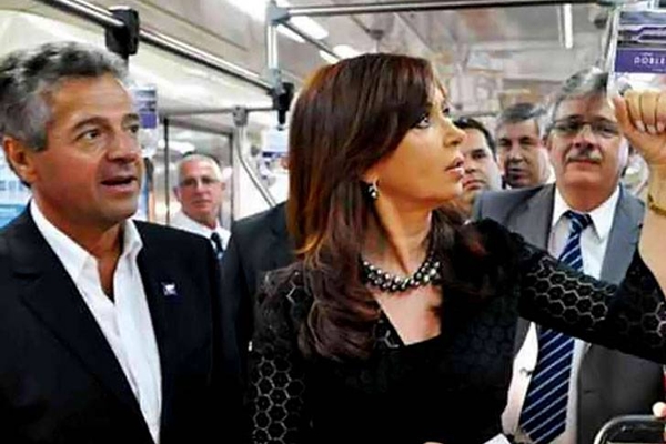CFK tren port