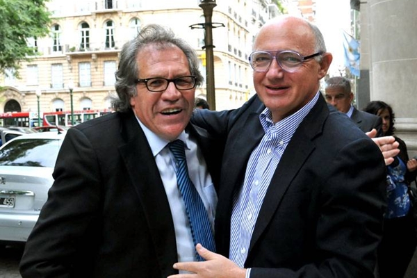 Los cancilleres Almagro y Timerman en otros tiempos de la relación entre Argentina y Uruguay.