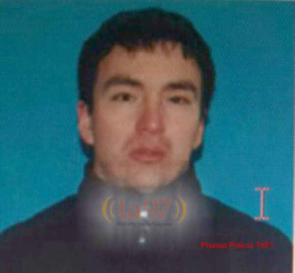 La Policía pidió la colaboración de la comunidad para capturar a Cristian "Chino" Crespi.
