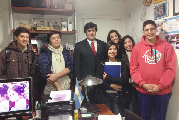 NOgar_jovenes