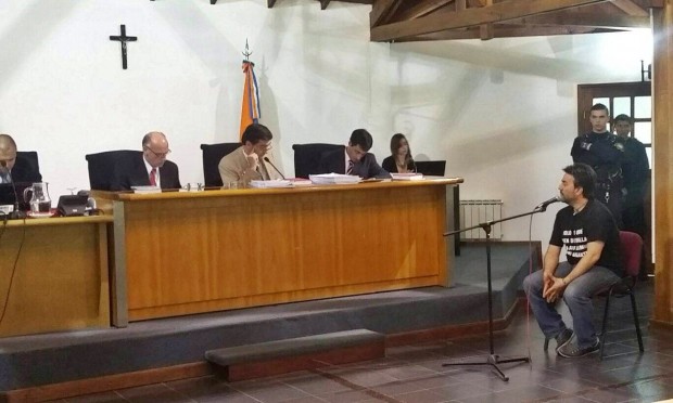 6 de noviembre: Horacio Catena, secretario general del SUTEF, declara ante el Tribunal de Ushuaia. Sería condenado y luego exonerado por el Gobierno.