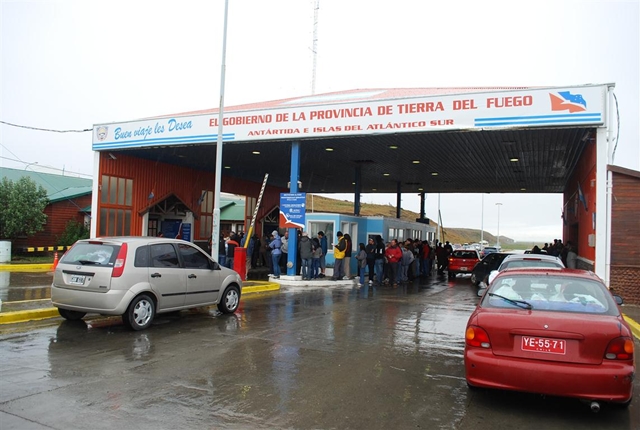 PASO-FRONTERIZO-SAN-SEBASTI%C3%81N-