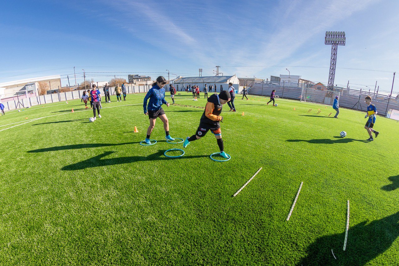 La cancha de césped sintético es la primera homologada por FIFA en la ...