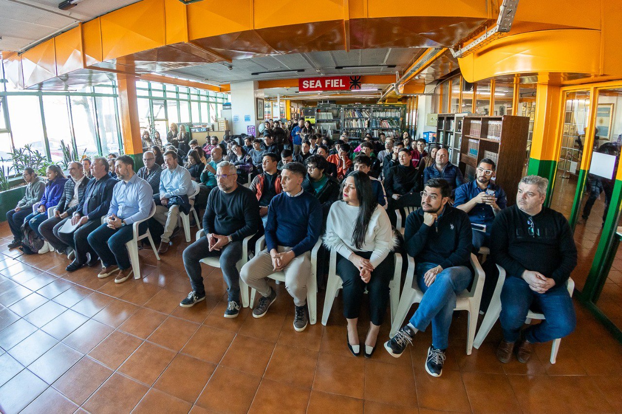 Destacan la convocatoria a las charlas «De ayer a mañana: Industria, Soberanía y Transformación»