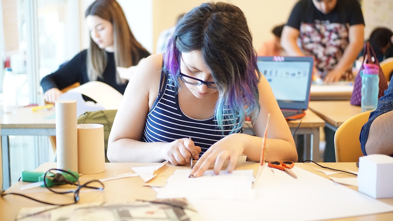 Ofrecen una jornada de orientación vocacional para juventudes