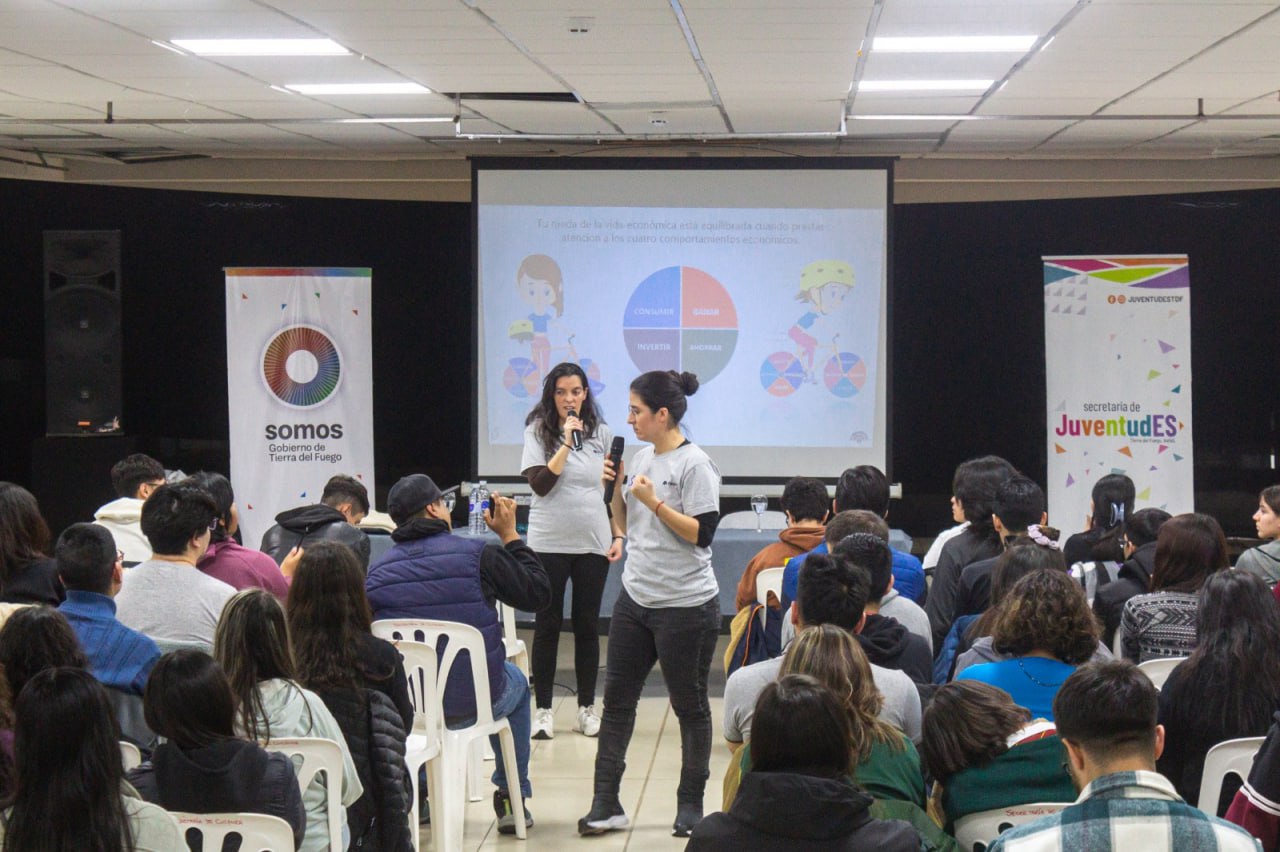 talleres destinados a juventudes fueguinas