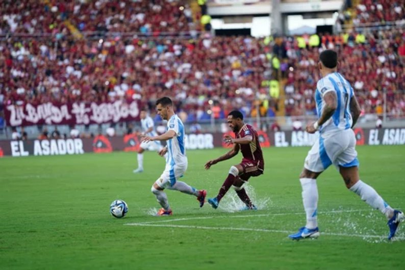 Eliminatorias: Argentina empató con Venezuela y sigue liderando su grupo