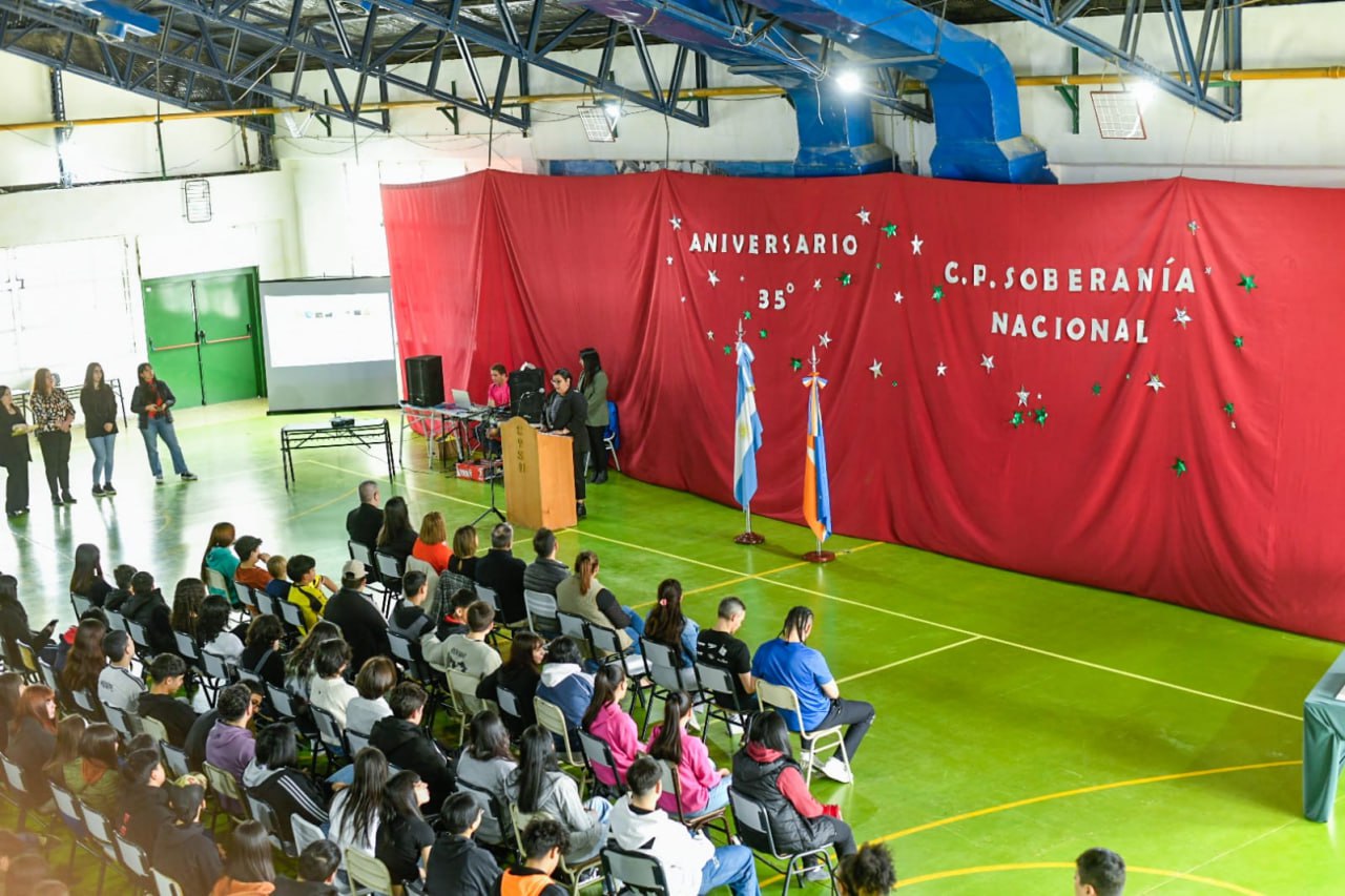 Aniversario 35 del colegio «Soberanía Nacional»