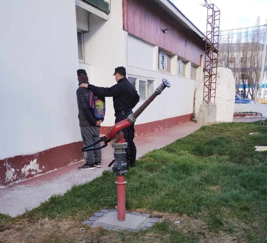 De no creer: Quiso robar en Bomberos y lo detuvieron