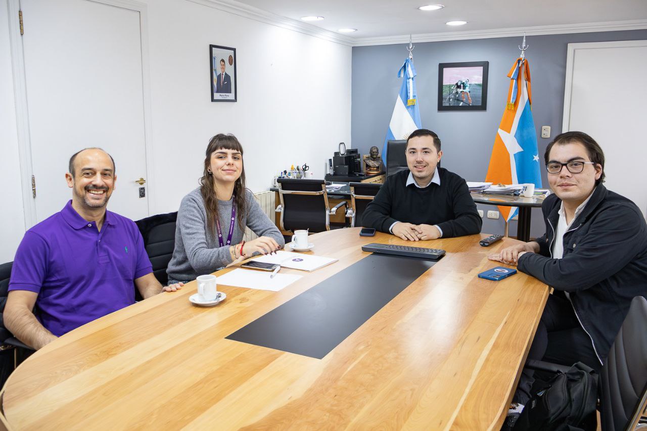 El Municipio se interiorizó sobre intercambios culturales de YFU