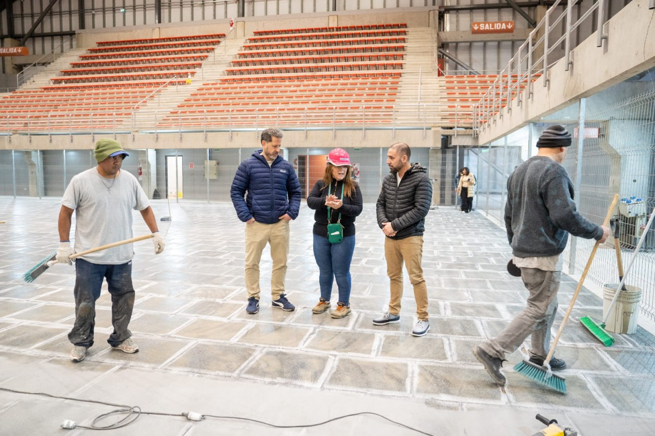 obra civil del microestadio