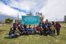 cartel de la plaza integradora bomberos voluntarios