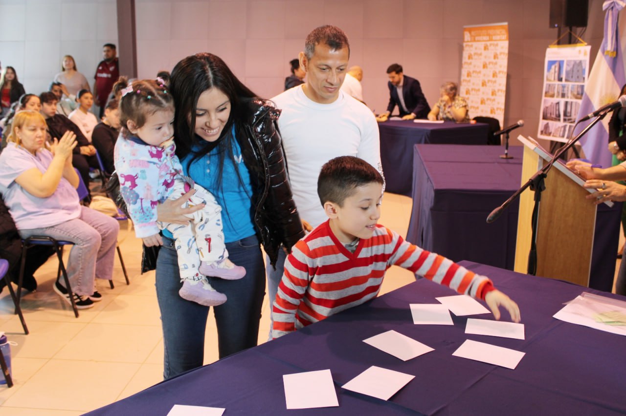 Se llevó a cabo un nuevo sorteo de viviendas en la ciudad