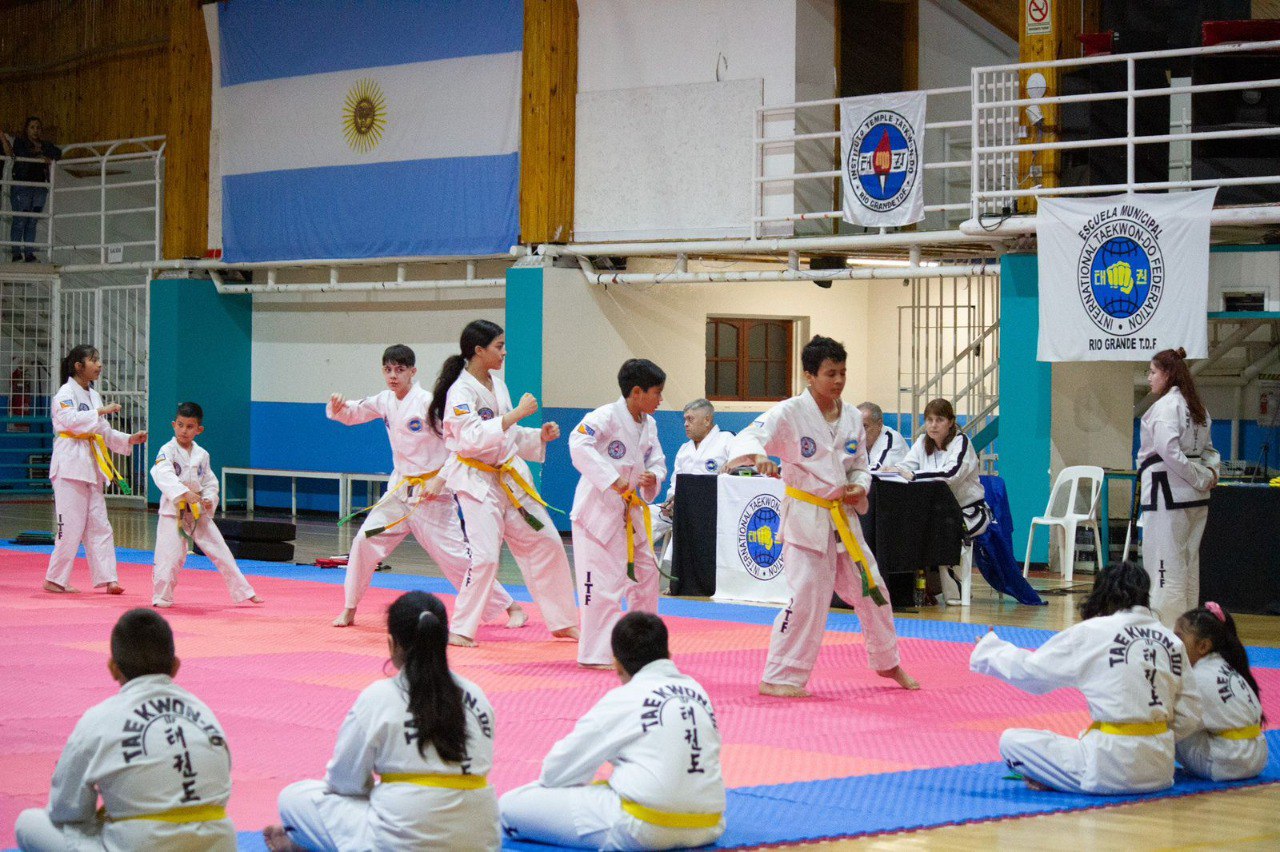 La escuela municipal de Taekwon-Do ITF sigue creciendo