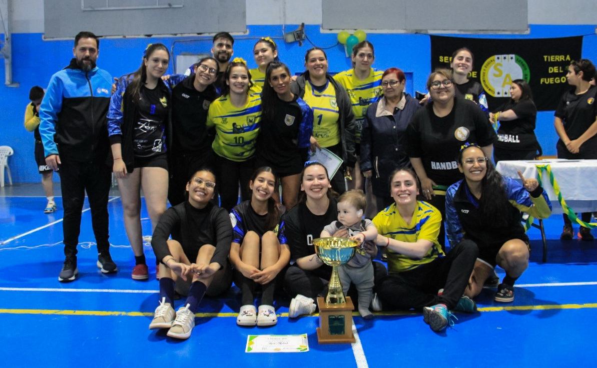 torneo de handball “vida y pasiÓn por el deporte” en homenaje a luz andrade