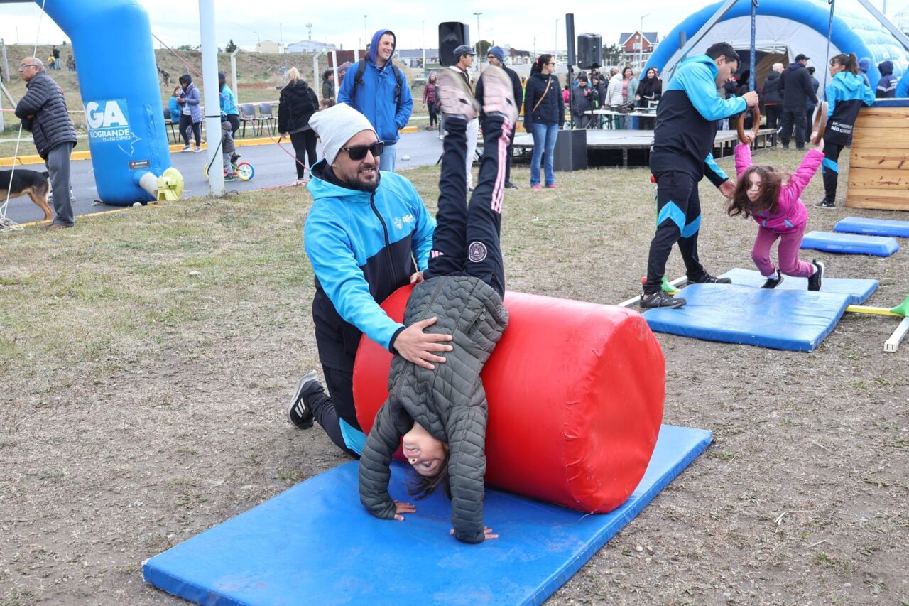 escuelas deportivas municipales en el parque de los 100 aÑos