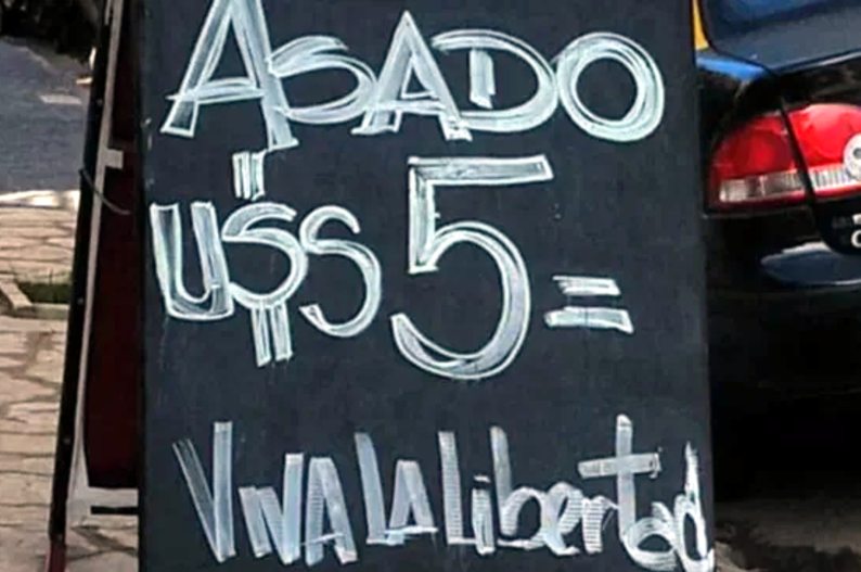 Desde hoy, los precios podrán mostrarse en dólares en Argentina