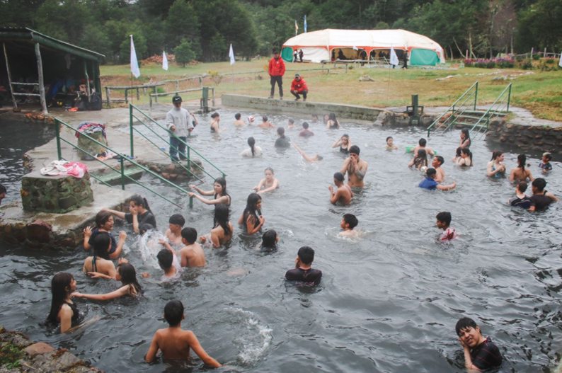 Termas del río Valdez: la gran novedad de las Colonias de Verano en Tolhuin